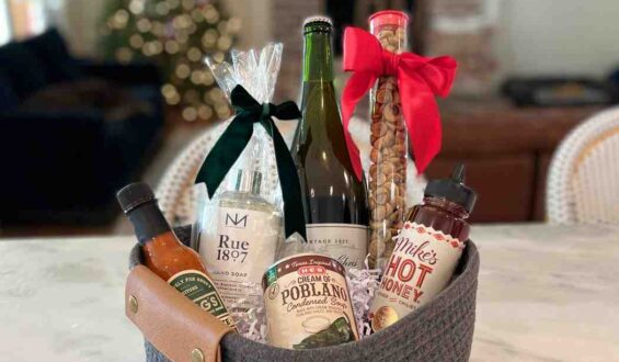 Send Love in Style with Premium Wine and Gift Baskets